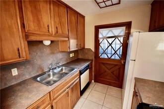 1821 Norma Ln-Unit -2 in Edinburg, TX - Building Photo - Building Photo