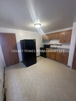 1583-1585-1585 Charles St in Green Bay, WI - Building Photo