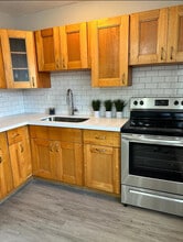 110 SE 7th St in Hallandale Beach, FL - Building Photo - Building Photo