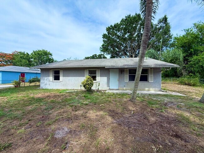 property at 2564 Navajo Ave