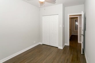 613 W Melrose St, Unit P2 in Chicago, IL - Building Photo - Building Photo