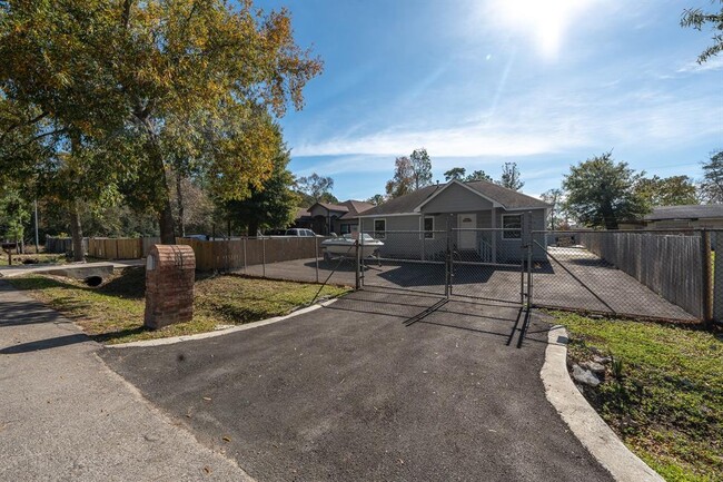 property at 9526 Nyssa St