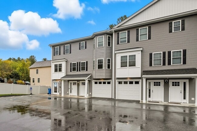 property at 1418 Main St