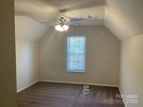 15832 Hollingbourne Rd in Huntersville, NC - Building Photo - Building Photo