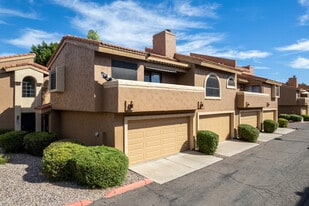 Las Hadas Villas in Scottsdale, AZ - Building Photo