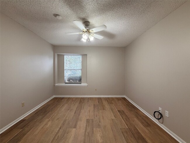 13015 Shady Knoll Ln