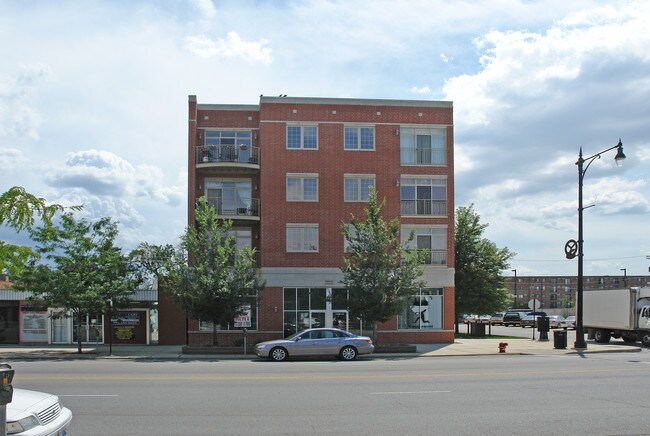 7039-7043 W Grand Ave in Elmwood Park, IL - Building Photo - Building Photo