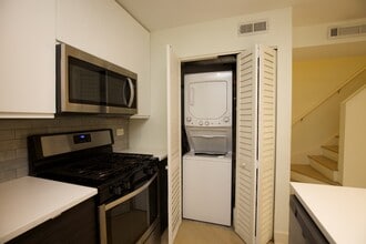 947 W Grace St in Chicago, IL - Building Photo - Building Photo