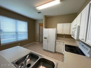 7478 Scarlet Ibis Ln in Jacksonville, FL - Foto de edificio - Building Photo