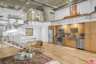 1855 Industrial St in Los Angeles, CA - Building Photo - Building Photo