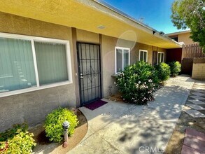 68460 Kings Rd, Unit G in Cathedral City, CA - Building Photo - Building Photo