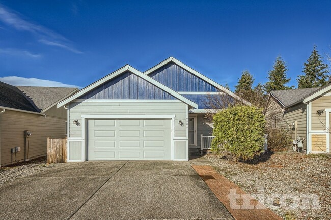 19906 100th Ave Ct E in Graham, WA - Building Photo - Building Photo