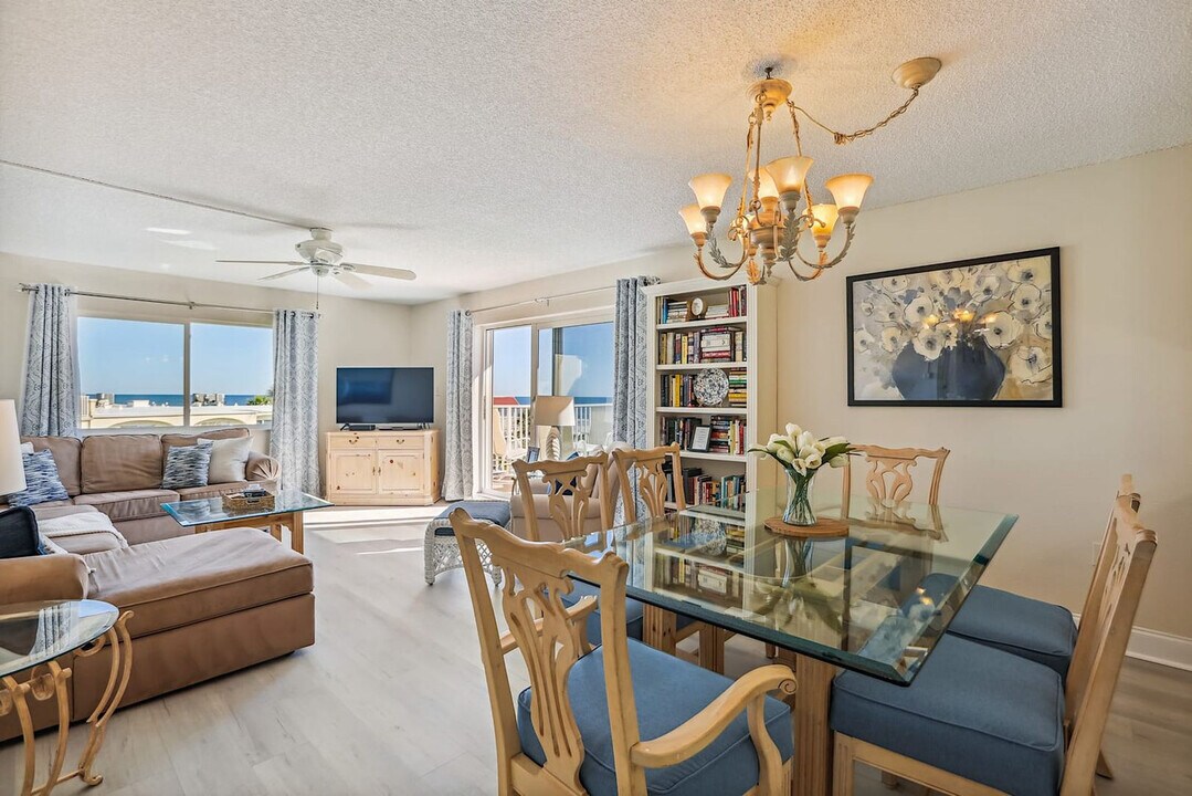 1 Ocean Trace Rd in St. Augustine, FL - Building Photo