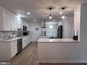 5249 Strathmore Ave in Kensington, MD - Building Photo - Building Photo