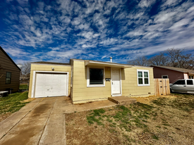 2610 39th St in Lubbock, TX - Building Photo