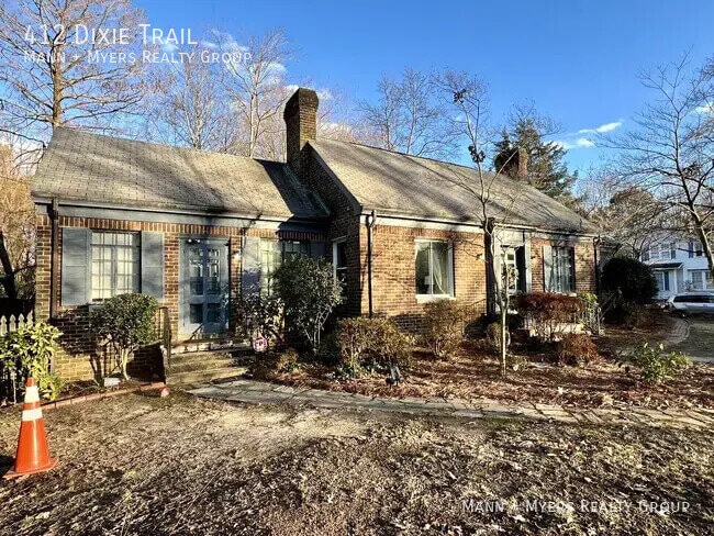 property at 412 Dixie Trail