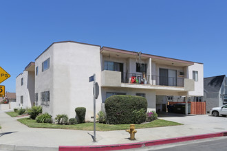 Oakhurst Apartments in Los Angeles, CA - Foto de edificio - Primary Photo