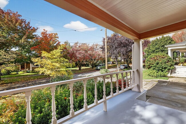 3748 NE 23rd Ave in Portland, OR - Building Photo - Building Photo