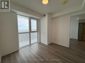 195 Commerce St in Vaughan, ON - Building Photo - Building Photo