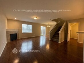 18728 117th Ave Ct E in Puyallup, WA - Foto de edificio - Building Photo