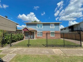 2915 Palm St in Houston, TX - Building Photo