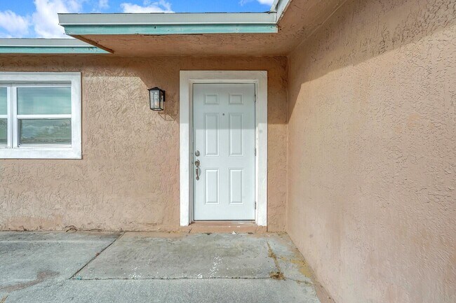 4389 Bellewood St in Palm Beach Gardens, FL - Building Photo - Building Photo