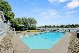 74 Seneca Pl in Oceanport, NJ - Building Photo - Building Photo
