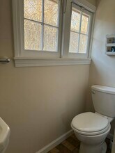 11 West St in East Hampton, CT - Building Photo - Building Photo