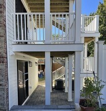 158 Lexington St, Unit 3 in Boston, MA - Building Photo - Building Photo