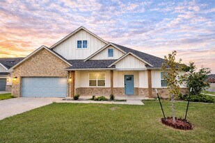1421 Hickory Trl in Piedmont, OK - Building Photo