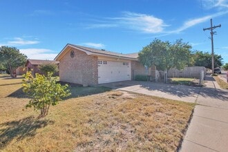 5625 Amherst St in Lubbock, TX - Building Photo - Building Photo