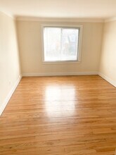 122 W Houstonia Ave in Royal Oak, MI - Building Photo - Building Photo