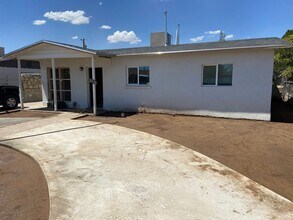 8309 Mt Baldy Dr in El Paso, TX - Building Photo - Building Photo