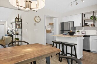 Concord Place Apartments in Mentor, OH - Building Photo - Building Photo