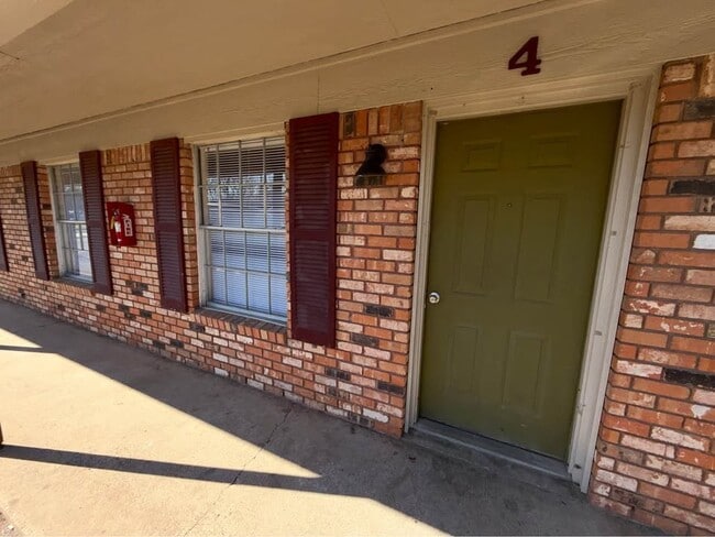 712 E Craven Ave, Unit 4