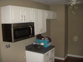 3038 Karl Rd in Columbus, OH - Building Photo - Building Photo
