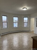 18 Carmody St in New Britain, CT - Building Photo