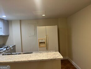 416 Barbashela Dr in Stone Mountain, GA - Building Photo - Building Photo