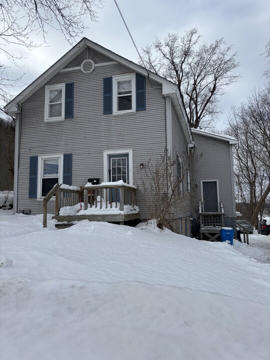 432-434 Colchester Ave, Unit 432 in Burlington, VT - Building Photo