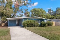 7909 Winston Ln in Tampa, FL - Building Photo - Building Photo