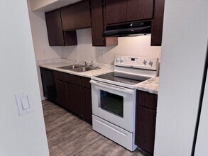 7602 N 61st Ave, Unit 7606 in Glendale, AZ - Foto de edificio - Building Photo