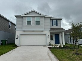 989 Harold Pass in Winter Haven, FL - Building Photo