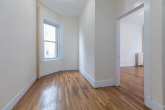 863 Massachusetts Ave, Unit 56 in Cambridge, MA - Building Photo - Building Photo