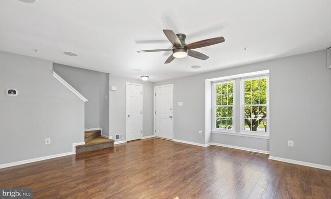 property at 806 Lilac Ct