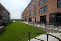 Sampson Lofts in Houston, TX - Foto de edificio - Building Photo