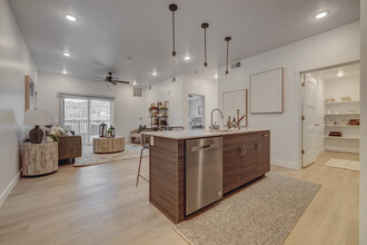 Sorella in Herriman, UT - Building Photo - Building Photo