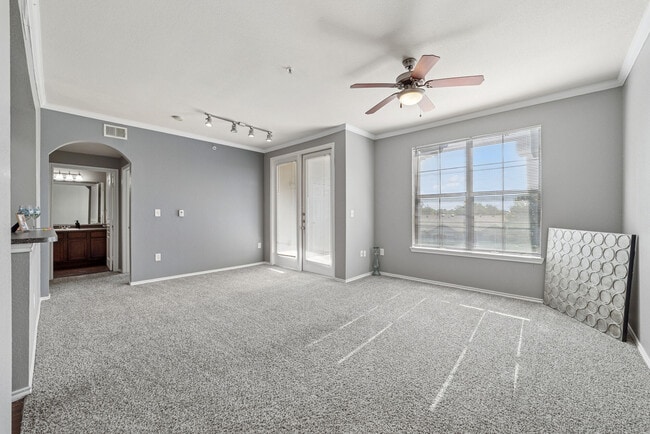 Northside on Travis in Sherman, TX - Foto de edificio - Building Photo