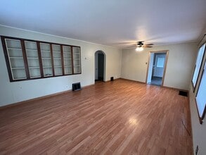 403 Woodland Dr in Rolla, MO - Building Photo - Building Photo