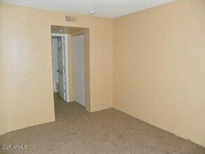 3601 W Tierra Buena Ln in Phoenix, AZ - Building Photo - Building Photo
