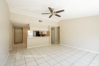 1057 Bridlewood Way in Brandon, FL - Foto de edificio - Building Photo